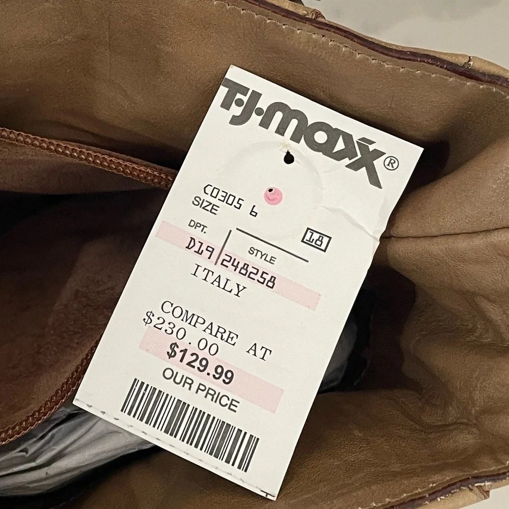 FALOR NWOT Genuine Leather Made in Italy, soft Brown Fawn color, cool details - Picture 12 of 12
